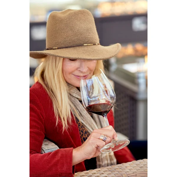 2022 HALL Exzellenz Cabernet Sauvignon - Image 3