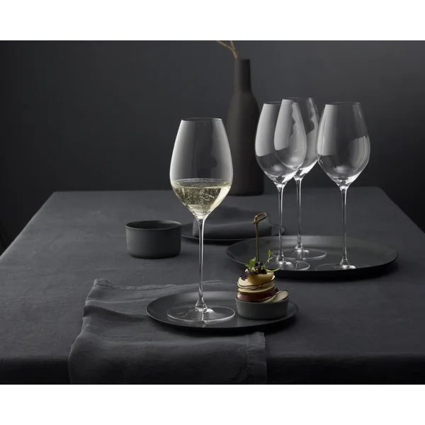 RIEDEL Superleggero Champagne Wine Glass - Image 2