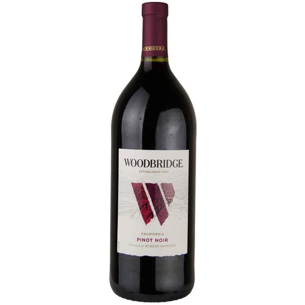 Woodbridge by Robert Mondavi Pinot Noir / 1.5 Ltr